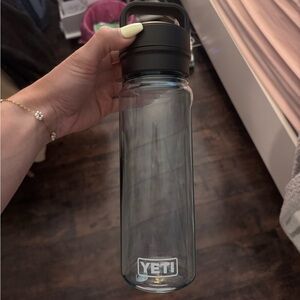 YETI Yonder Bottle